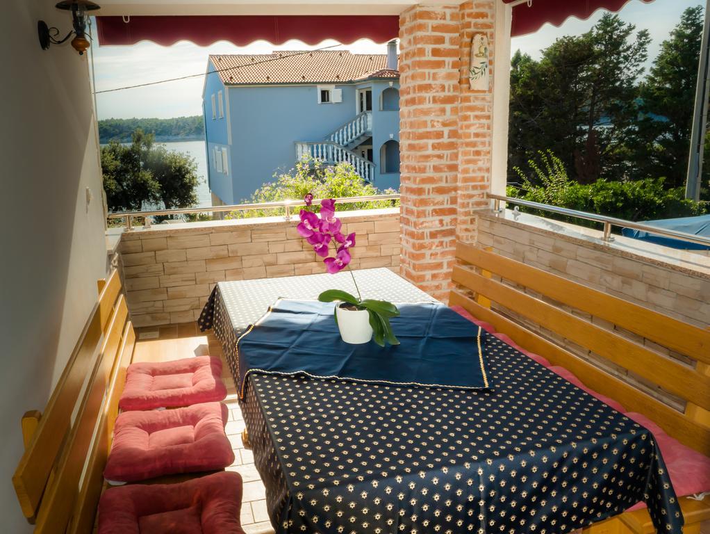 Apartments Anita 1 Barbat na Rabu Εξωτερικό φωτογραφία