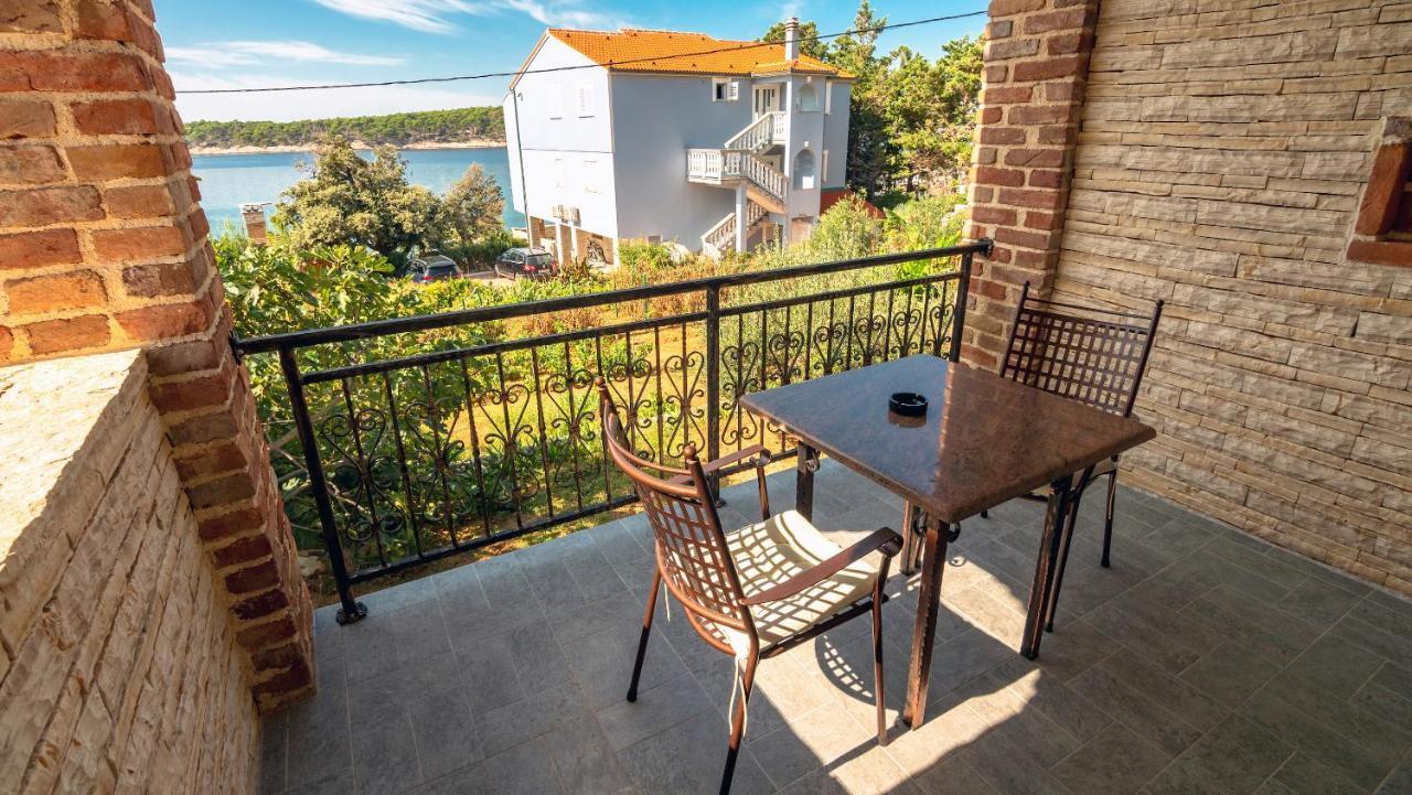 Apartments Anita 1 Barbat na Rabu Εξωτερικό φωτογραφία