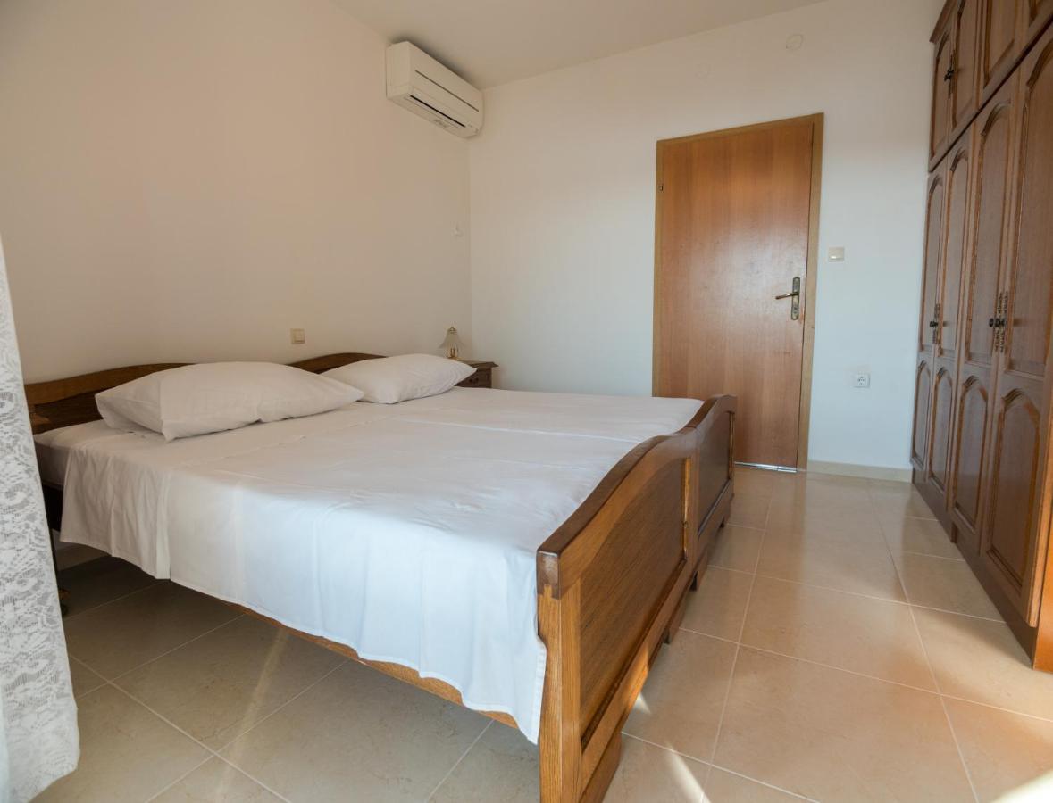 Apartments Anita 1 Barbat na Rabu Εξωτερικό φωτογραφία