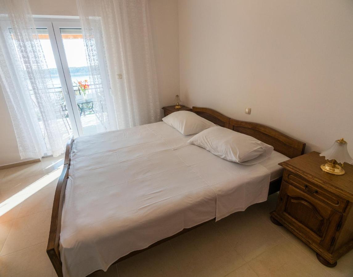 Apartments Anita 1 Barbat na Rabu Εξωτερικό φωτογραφία