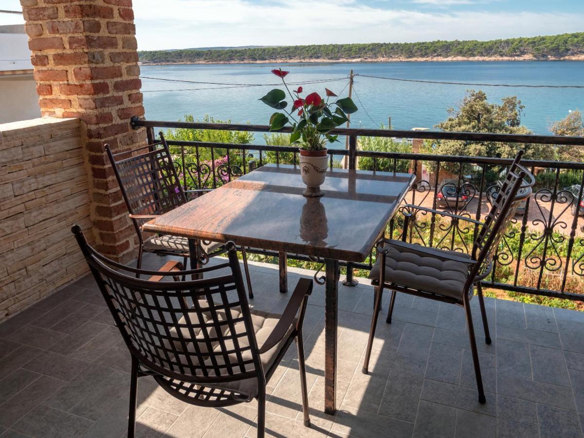 Apartments Anita 1 Barbat na Rabu Εξωτερικό φωτογραφία