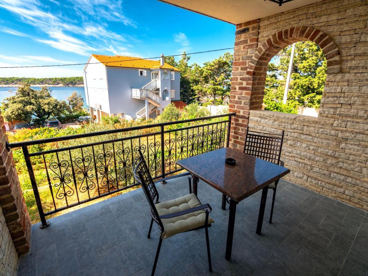 Apartments Anita 1 Barbat na Rabu Εξωτερικό φωτογραφία