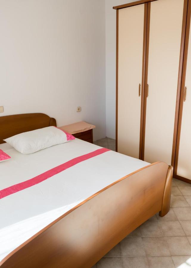 Apartments Anita 1 Barbat na Rabu Εξωτερικό φωτογραφία