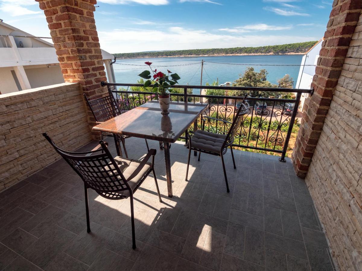 Apartments Anita 1 Barbat na Rabu Εξωτερικό φωτογραφία