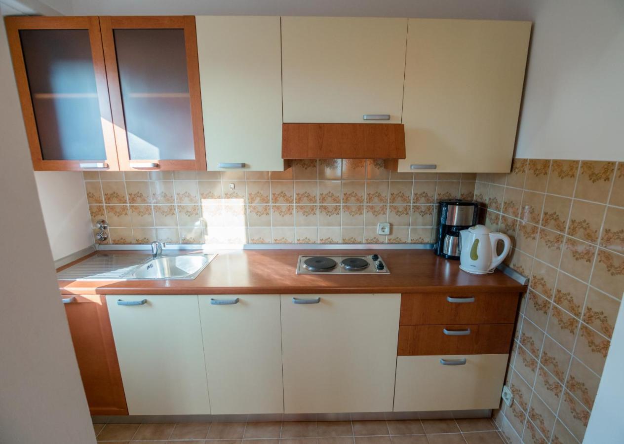 Apartments Anita 1 Barbat na Rabu Εξωτερικό φωτογραφία