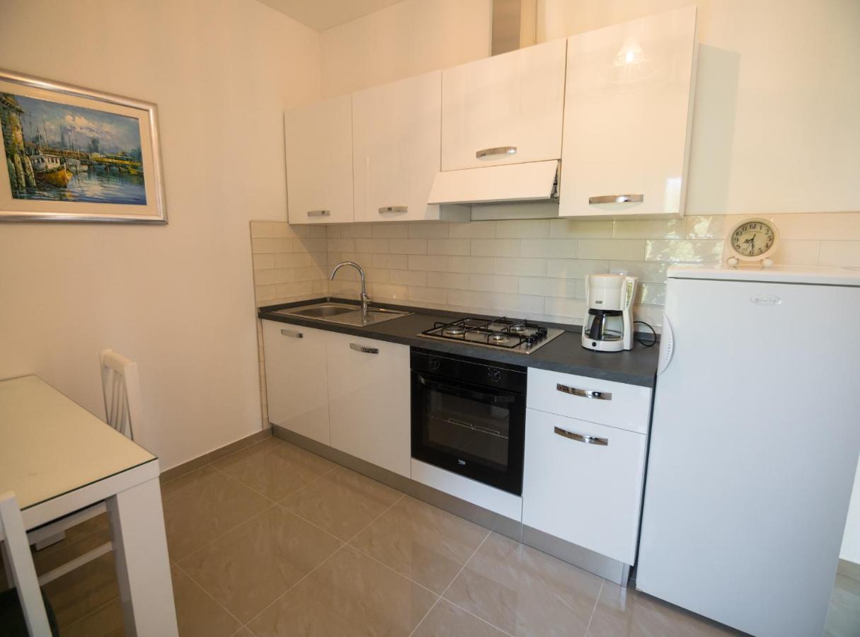 Apartments Anita 1 Barbat na Rabu Εξωτερικό φωτογραφία